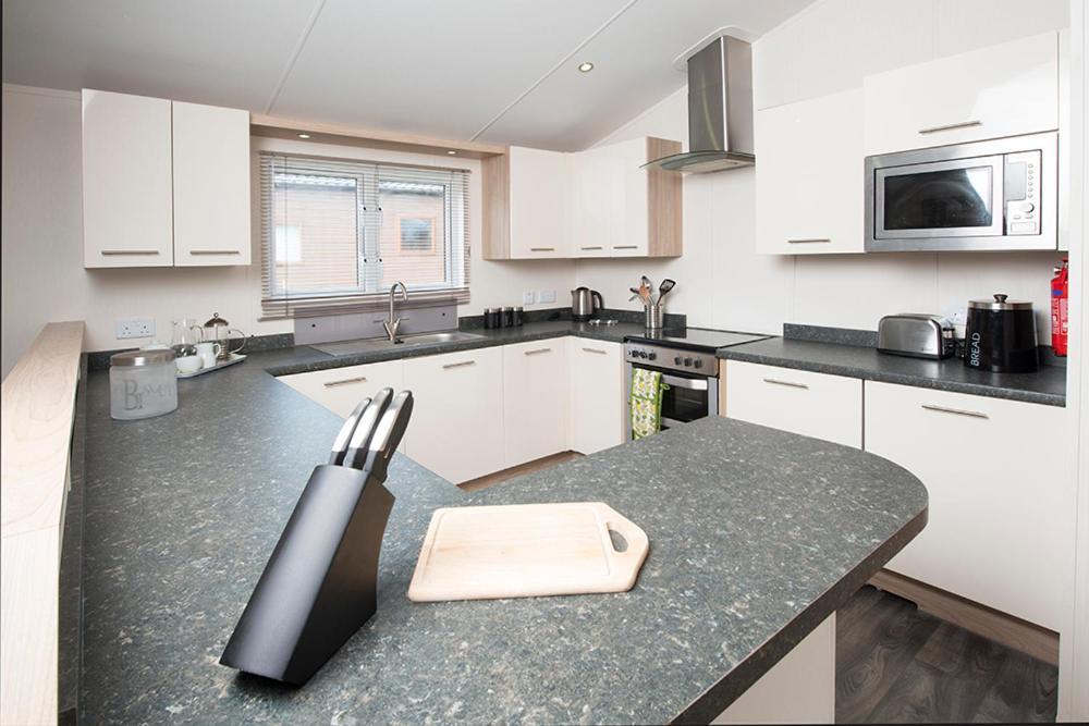 St. Ives Holiday Village ภายนอก รูปภาพ